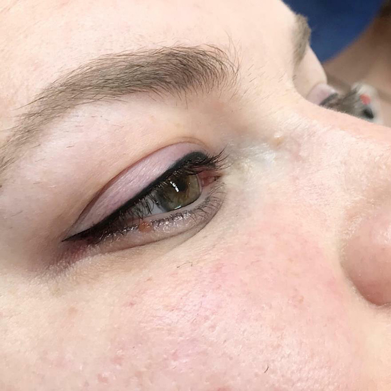 Permanente eyeliner laten zetten bij Nagelstudio Ha in Baarn